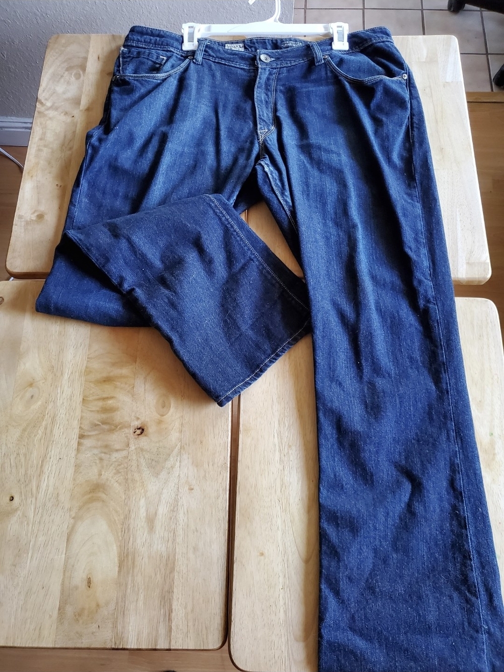 Volcom Men's Bootcut Jeans in Dark Blue Denim Size W36 x L34